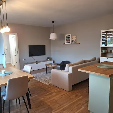 شقة Park View - Modern 2-bedroom With Free Underground Parking *